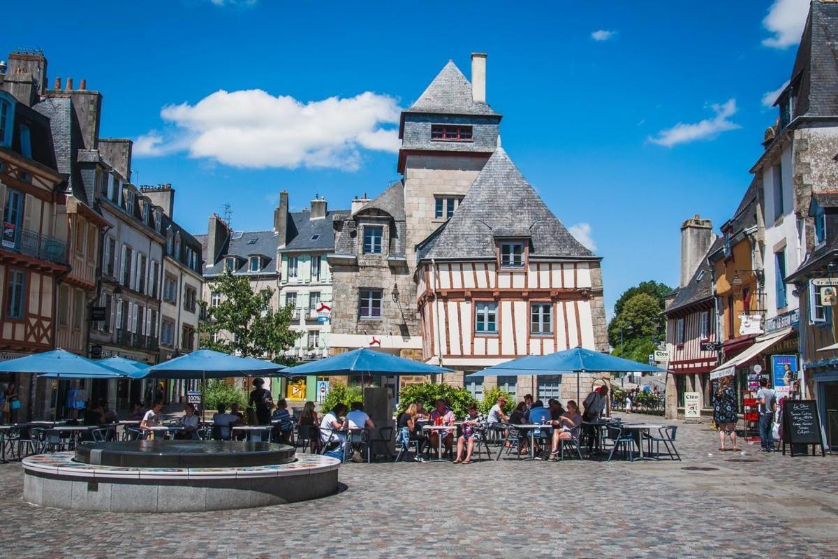 Quimper: T3 Avec Vue Cathedrale Proche Gareアパートメント エクステリア 写真